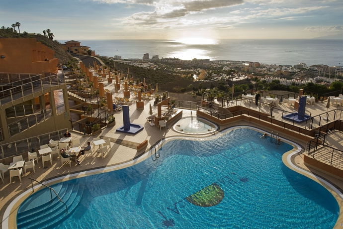 Imagen general del Aparthotel Kn Panoramica Heights. Foto 1