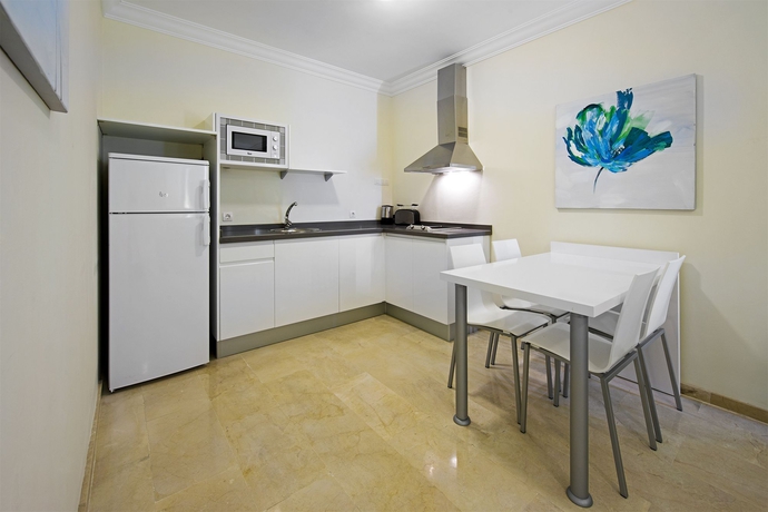 Imagen de la habitación del Aparthotel Kn Panoramica Heights. Foto 9