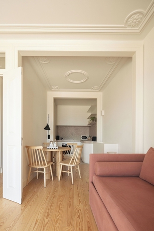 Imagen de la habitación del Aparthotel LIOZ Lisboa. Foto 5