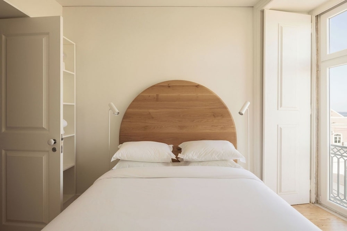 Imagen de la habitación del Aparthotel LIOZ Lisboa. Foto 15