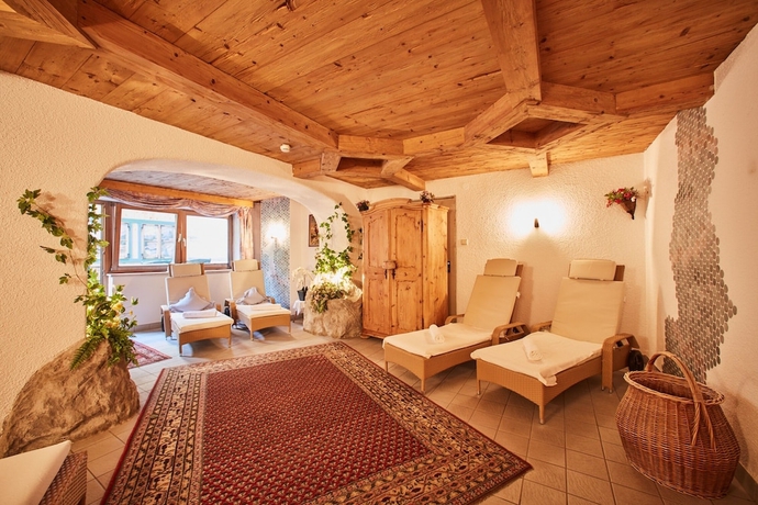 Imagen de la piscina del Aparthotel LUMA Stubai. Foto 18