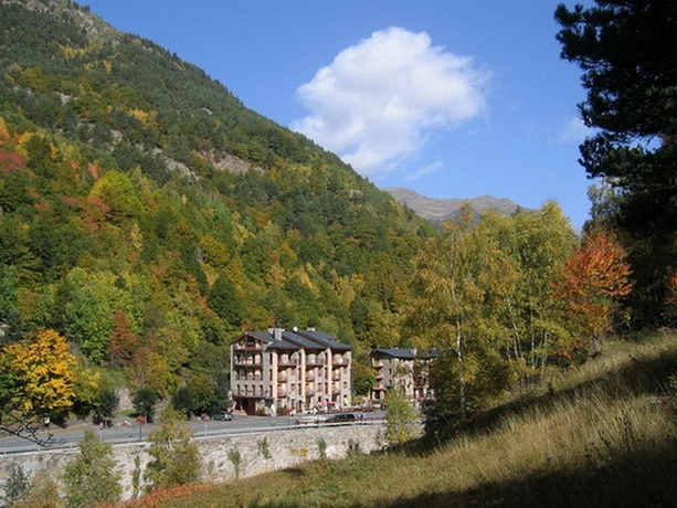 Imagen general del Aparthotel La Neu, Llorts. Foto 1