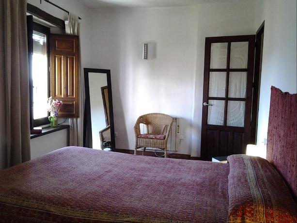 Imagen de la habitación del Aparthotel La Oveja Verde De La Alpujarra Apartamentos. Foto 4