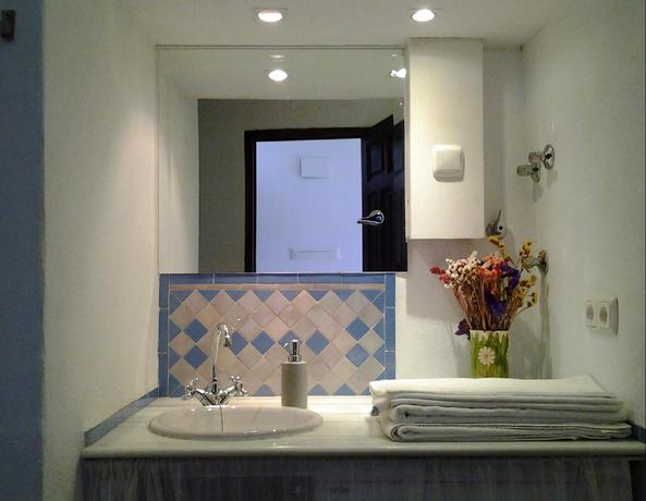 Imagen de la habitación del Aparthotel La Oveja Verde De La Alpujarra Apartamentos. Foto 9