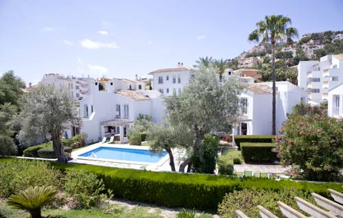 Imagen de la habitación del Aparthotel La Pergola Mallorca. Foto 13
