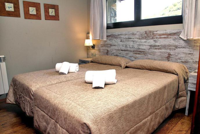 Imagen de la habitación del Aparthotel La Vall Blanca. Foto 2