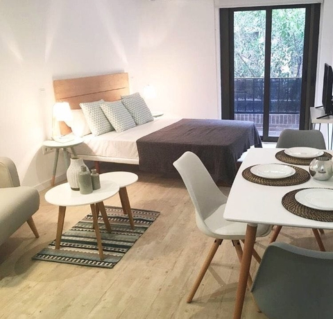 Imagen de la habitación del Aparthotel Landh La Latina. Foto 2