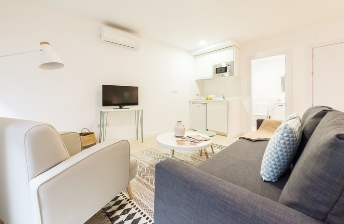 Imagen de la habitación del Aparthotel Landh La Latina. Foto 3