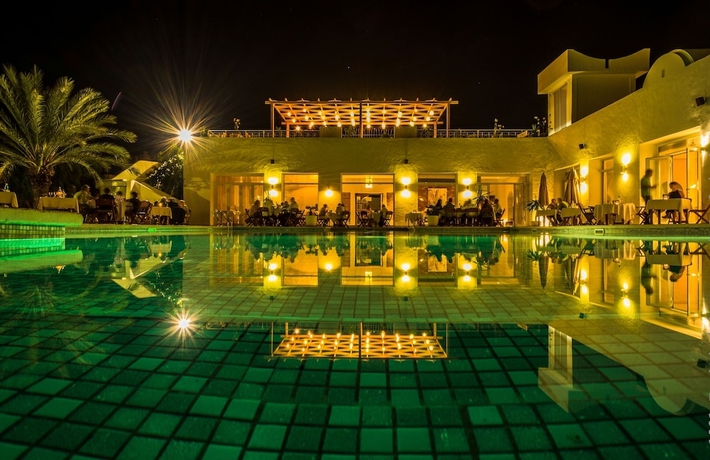 Imagen de la piscina del Aparthotel Les Jardins De Toumana. Foto 16