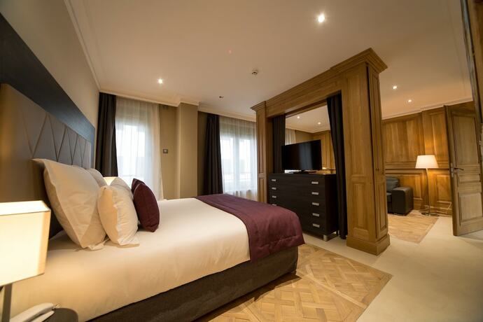 Imagen de la habitación del Aparthotel Les Jardins de Saint-Cloud. Foto 15