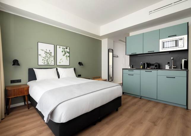 Imagen de la habitación del Aparthotel Limehome Athens Geraniou. Foto 13