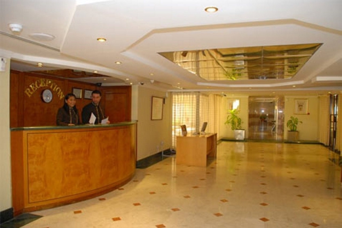 Imagen general del Aparthotel London Crown 2. Foto 9
