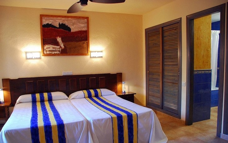 Imagen de la habitación del Aparthotel Londres. Foto 12