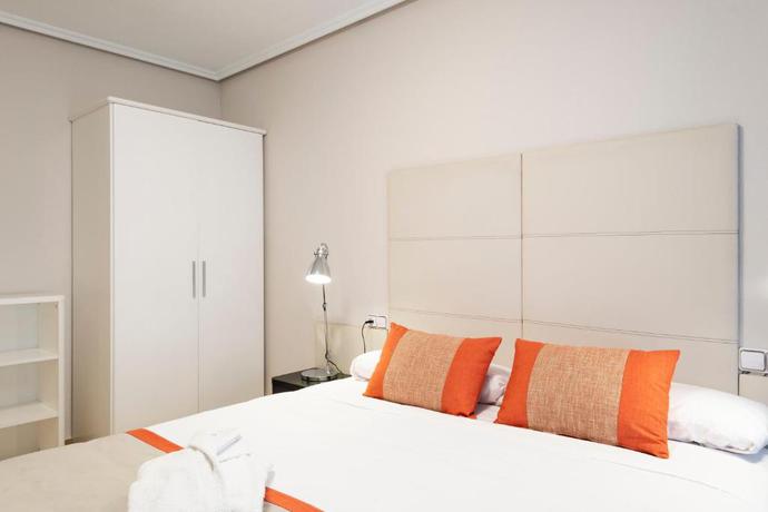 Imagen general del Aparthotel Los Girasoles, Zaragoza. Foto 1