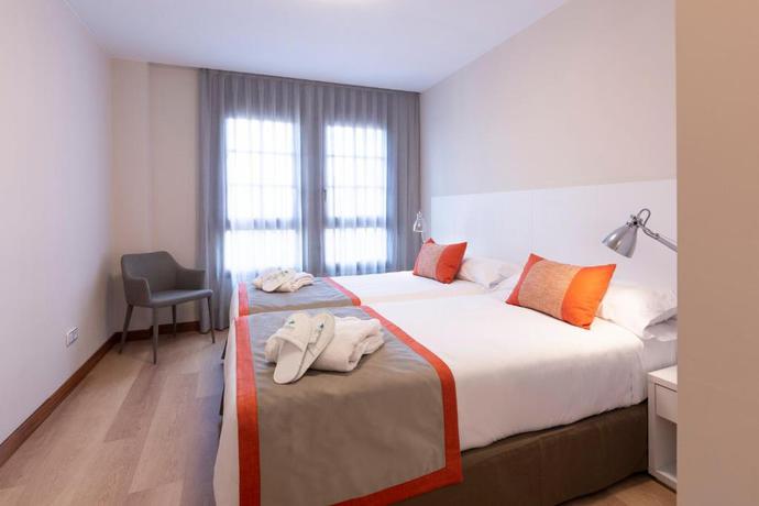 Imagen general del Aparthotel Los Girasoles, Zaragoza. Foto 4