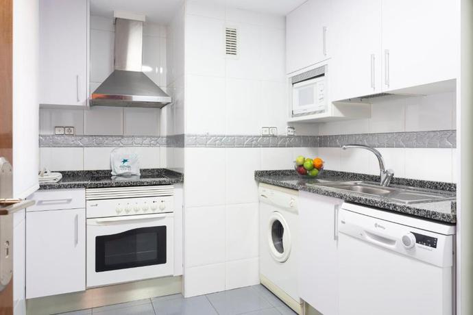 Imagen de la habitación del Aparthotel Los Girasoles, Zaragoza. Foto 18