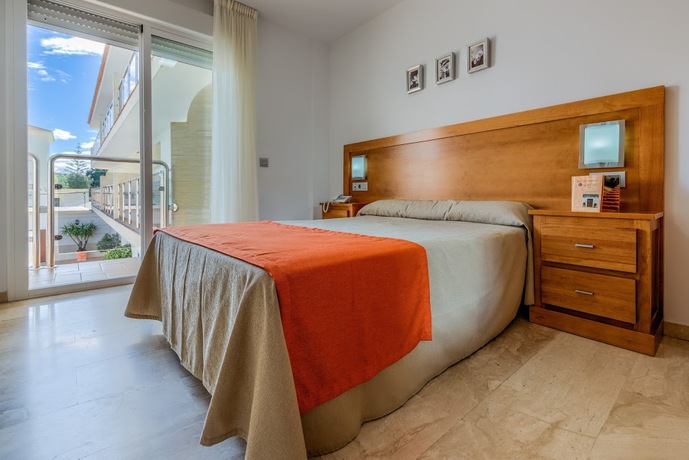 Imagen de la habitación del Aparthotel Loto Conil. Foto 5