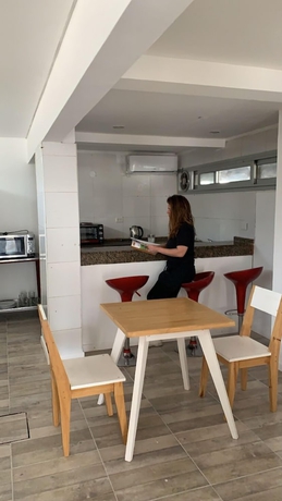 Imagen de la habitación del Aparthotel Lujan Homes. Foto 17