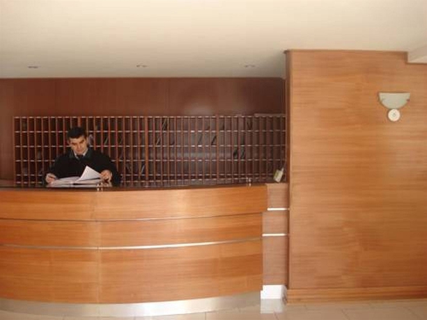 Imagen de los interiores del Aparthotel Luna Suite Departamentos. Foto 5
