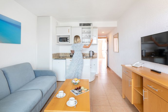Imagen de la habitación del Aparthotel MUR Aparthotel Buenos Aires Gran Canaria. Foto 7