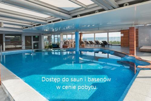 Imagen de la piscina del Aparthotel Maloves Resort and Spa Prywatne. Foto 18