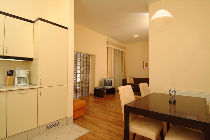 Imagen de la habitación del Aparthotel Mamaison Residence Izabella Budapest. Foto 10