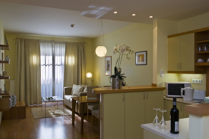 Imagen de la habitación del Aparthotel Mamaison Residence Izabella Budapest. Foto 16