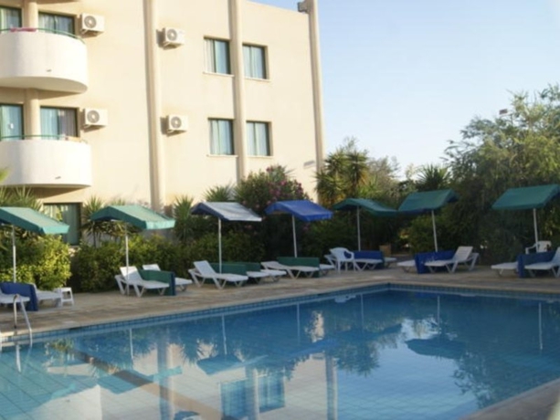 Imagen general del Aparthotel Mandalena. Foto 4