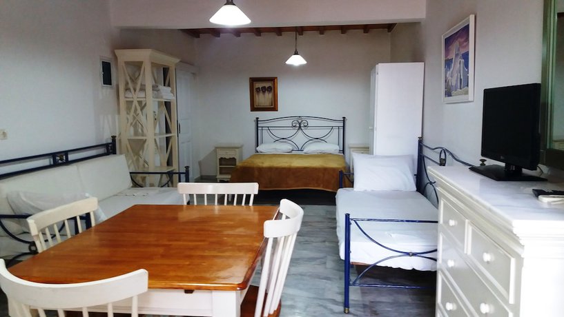 Imagen de la habitación del Aparthotel Manos Rooms. Foto 7
