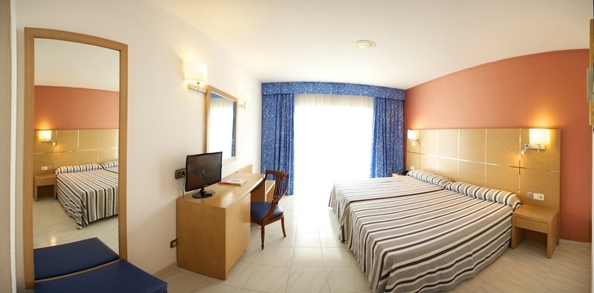 Imagen de la habitación del Aparthotel Mar Hotels Paguera and Spa y Apartamentos. Foto 2