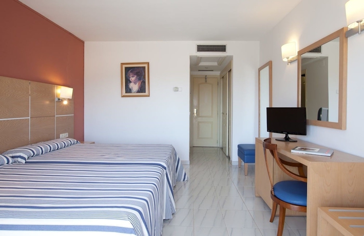 Imagen de la habitación del Aparthotel Mar Hotels Paguera and Spa y Apartamentos. Foto 4