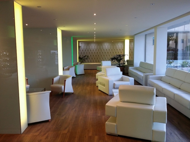 Imagen de los interiores del Aparthotel Mar Hotels Paguera and Spa y Apartamentos. Foto 19