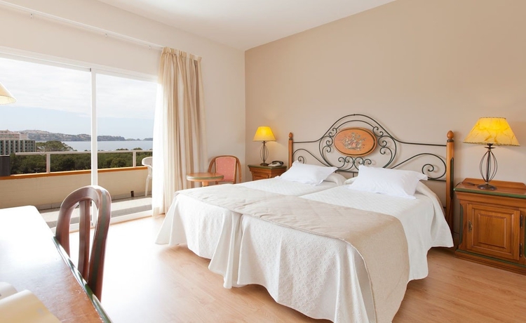 Imagen de la habitación del Aparthotel Mar Hotels Paguera and Spa y Apartamentos. Foto 8