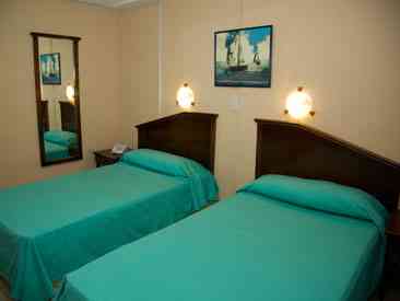 Imagen de la habitación del Aparthotel Mar del Sur. Foto 2
