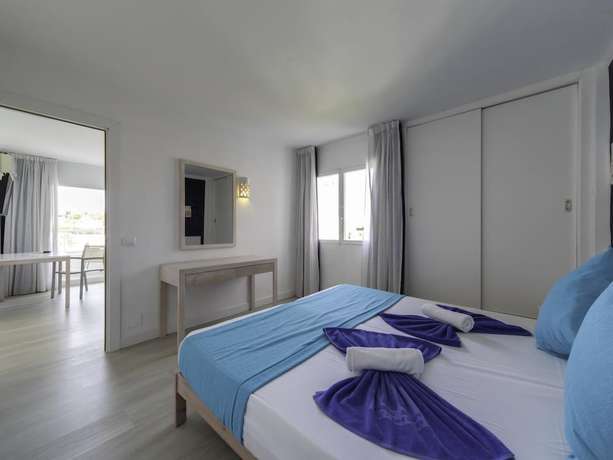 Imagen de la habitación del Aparthotel MarSenses Natura Olea. Foto 5