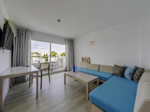 Imagen de la habitación del Aparthotel MarSenses Natura Olea. Foto 7