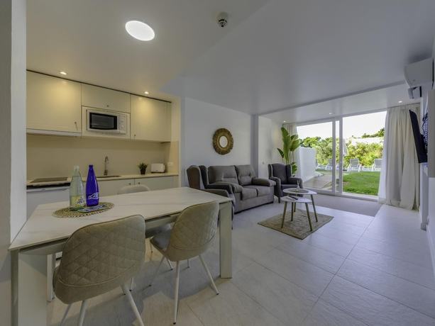 Imagen de la habitación del Aparthotel MarSenses Natura Olea. Foto 13