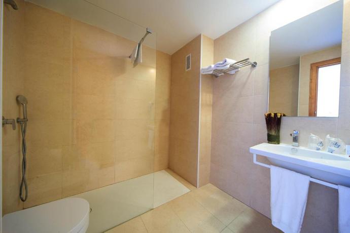 Imagen general del Aparthotel Maracaibo, Ca'n Picafort. Foto 6