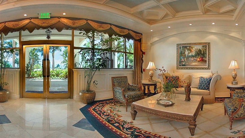 Imagen de los interiores del Aparthotel Marco Beach Ocean Suites. Foto 7