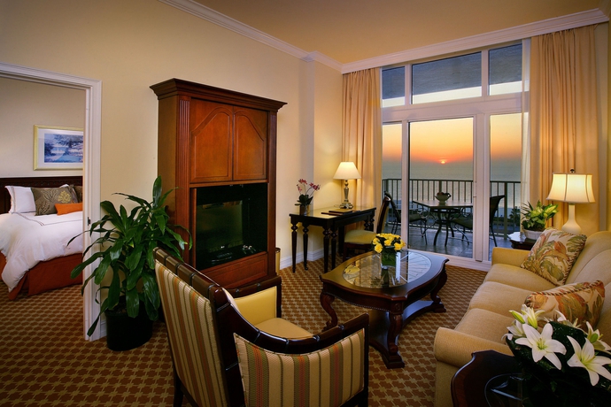 Imagen de la habitación del Aparthotel Marco Beach Ocean Suites. Foto 4