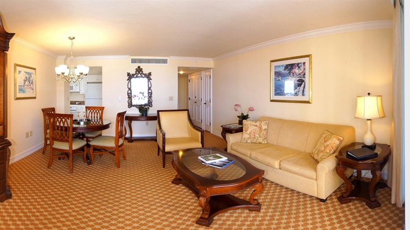 Imagen de los interiores del Aparthotel Marco Beach Ocean Suites. Foto 11