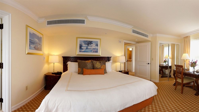 Imagen de la habitación del Aparthotel Marco Beach Ocean Suites. Foto 5