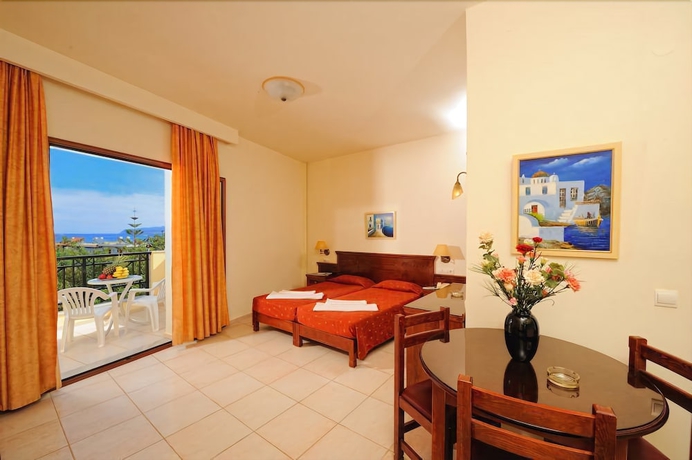 Imagen de la habitación del Aparthotel Maria Lambis. Foto 8