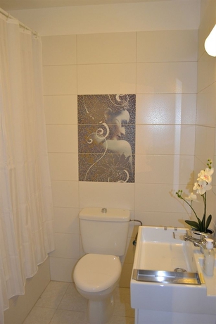 Imagen de la habitación del Aparthotel Marianna, Limasol. Foto 3