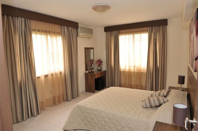 Imagen de la habitación del Aparthotel Marianna, Limasol. Foto 7