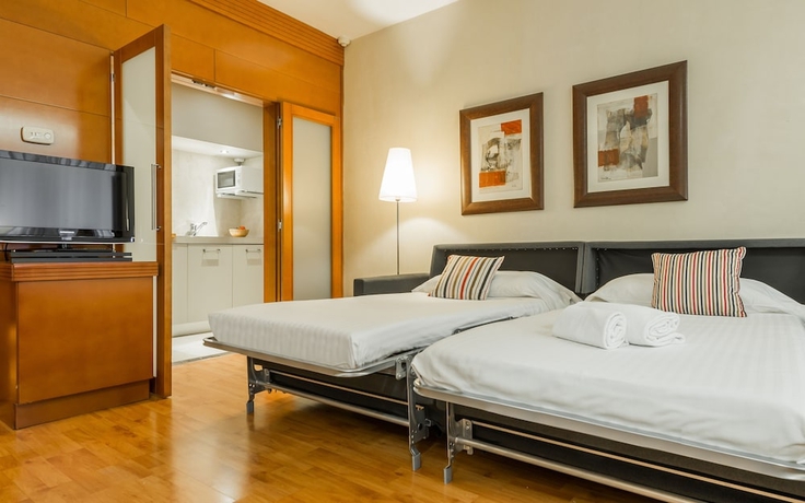 Imagen de la habitación del Aparthotel Mariano Cubi Barcelona. Foto 3
