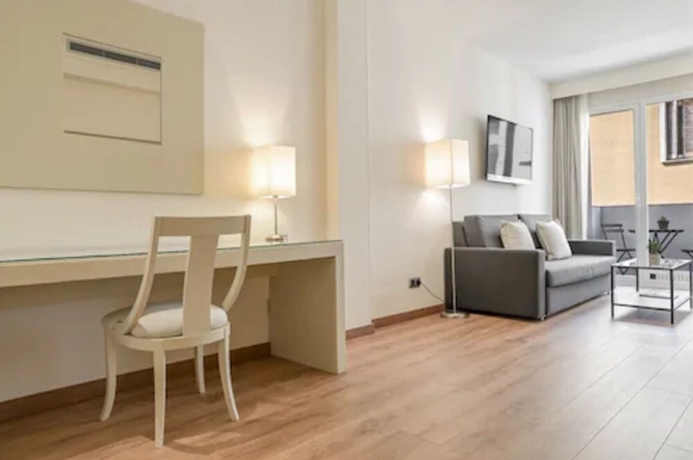 Imagen de la habitación del Aparthotel Mariano Cubi Barcelona. Foto 5