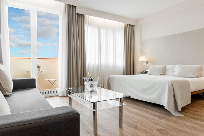 Imagen de la habitación del Aparthotel Mariano Cubi Barcelona. Foto 7