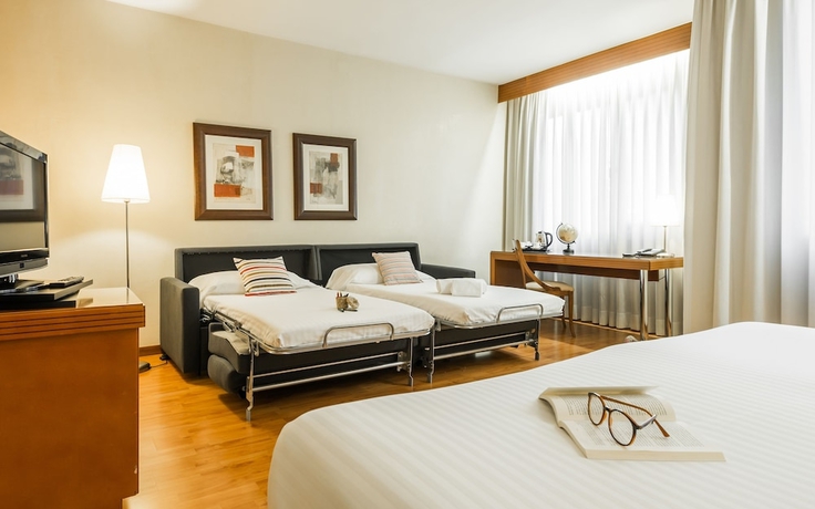 Imagen de la habitación del Aparthotel Mariano Cubi Barcelona. Foto 14