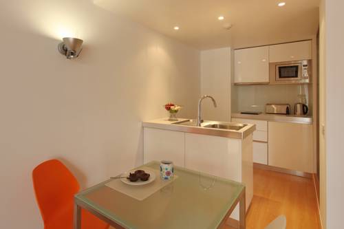 Imagen de la habitación del Aparthotel Marina Club Resort. Foto 5